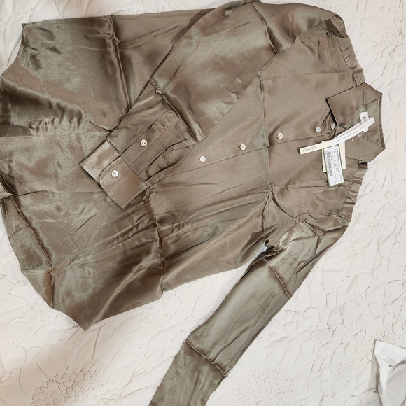 Lilysilk Timeless Silk Charmeuse Shirt Size L - Picture 11 of 11